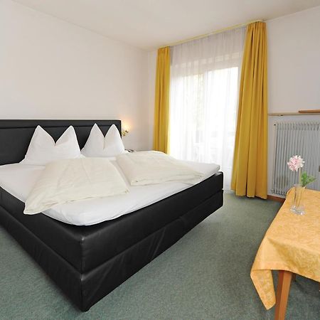 Hotel Pension Schweitzer Silandro Dış mekan fotoğraf