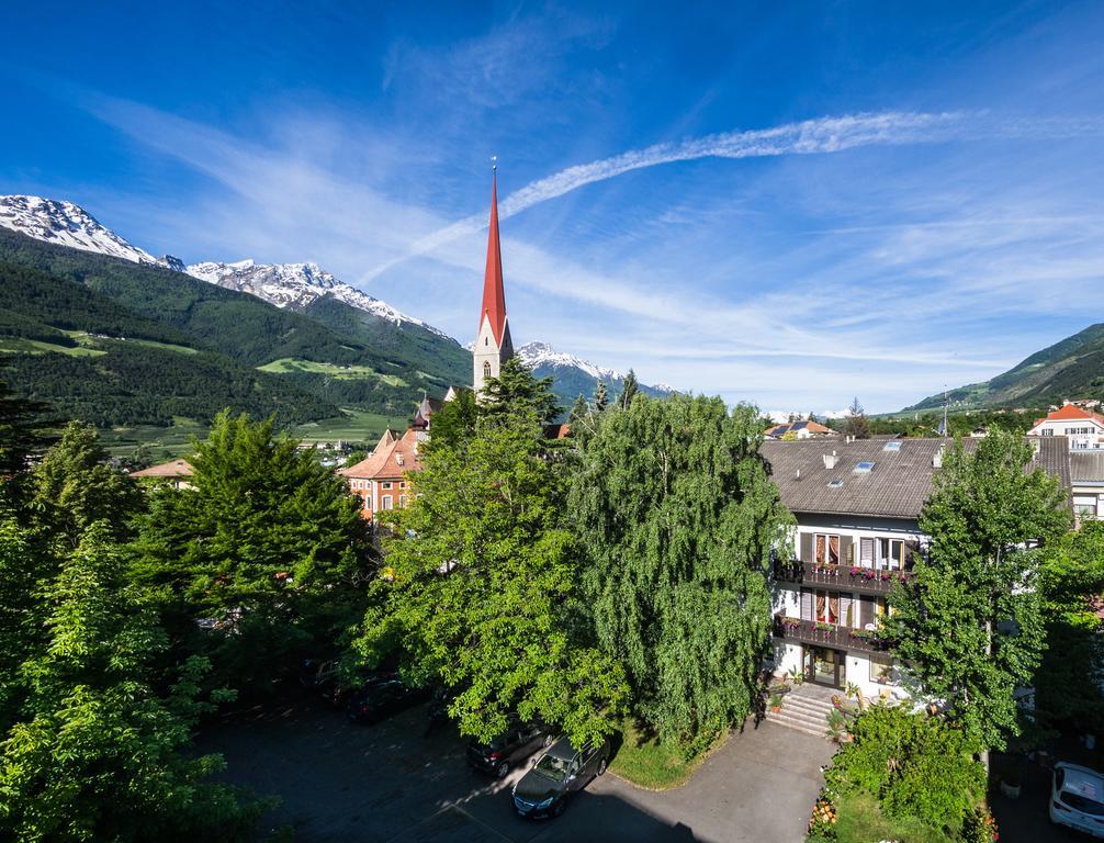 Hotel Pension Schweitzer Silandro Dış mekan fotoğraf
